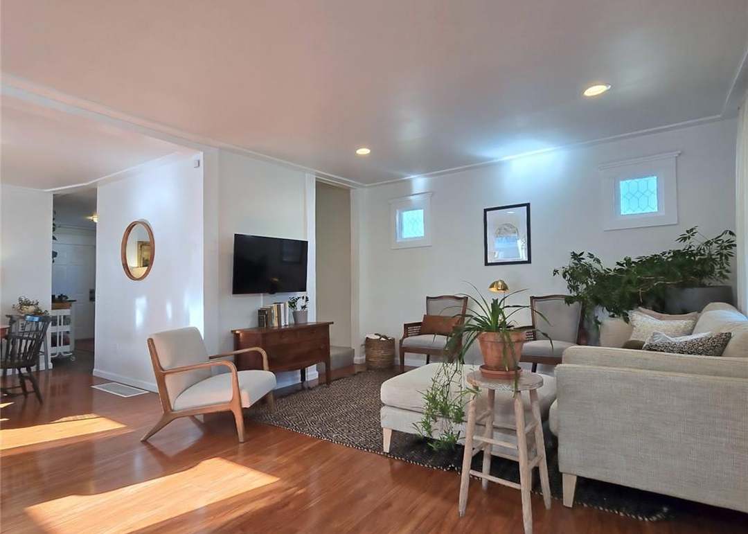 3613 Anderson Avenue — photo 9