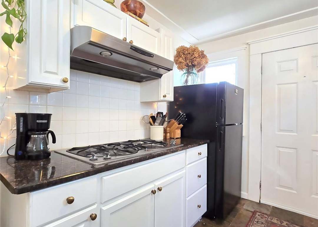 3613 Anderson Avenue — photo 16