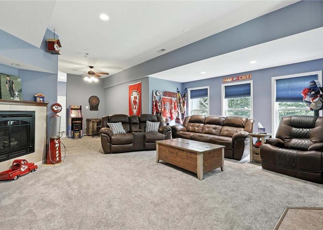 800 Cherry Lane — photo 30