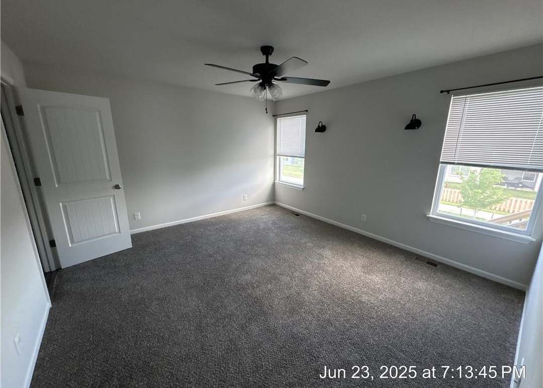 738 Connor Street — photo 5