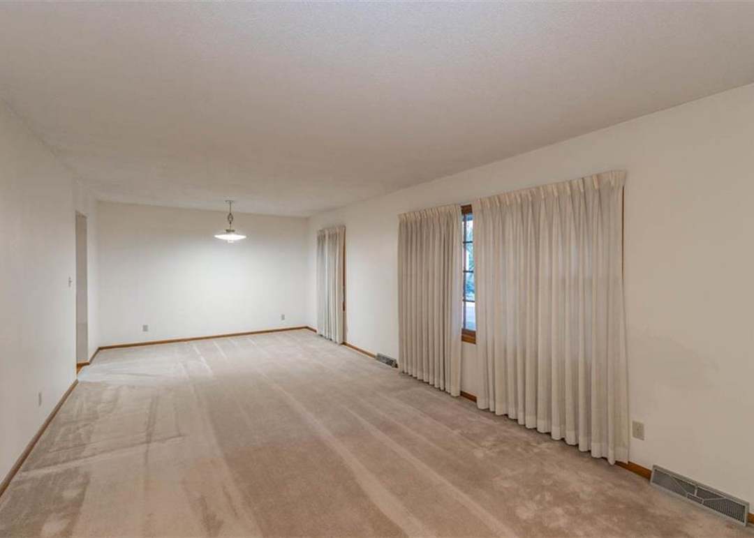 333 S Stevenson Street — photo 8