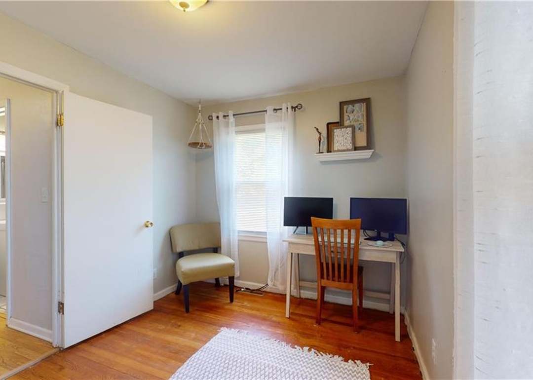 3700 NE 49TH Street — photo 24