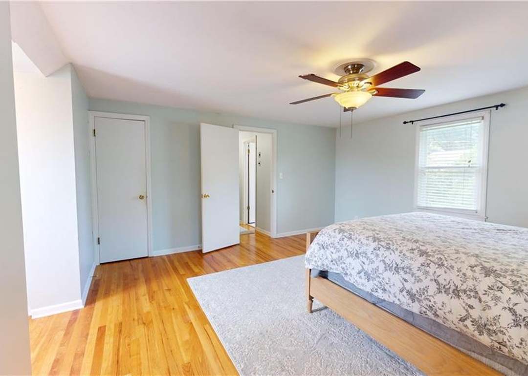 3700 NE 49TH Street — photo 35