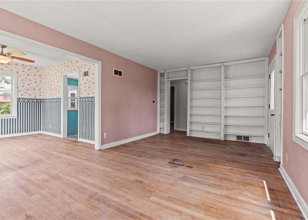 4218 NE 56th Street — photo 13