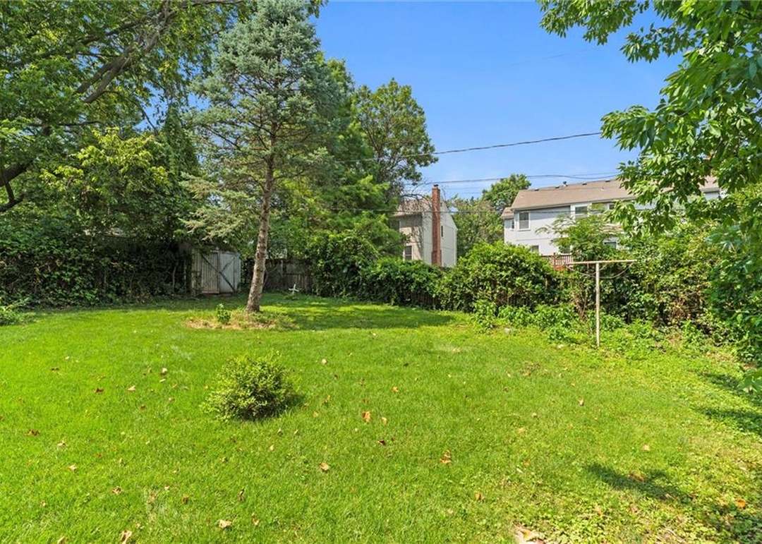 4218 NE 56th Street — photo 27