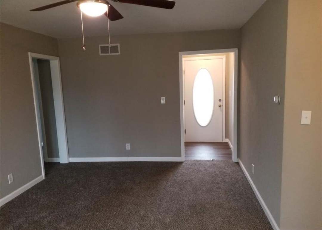 2908 W 75th Street — photo 11