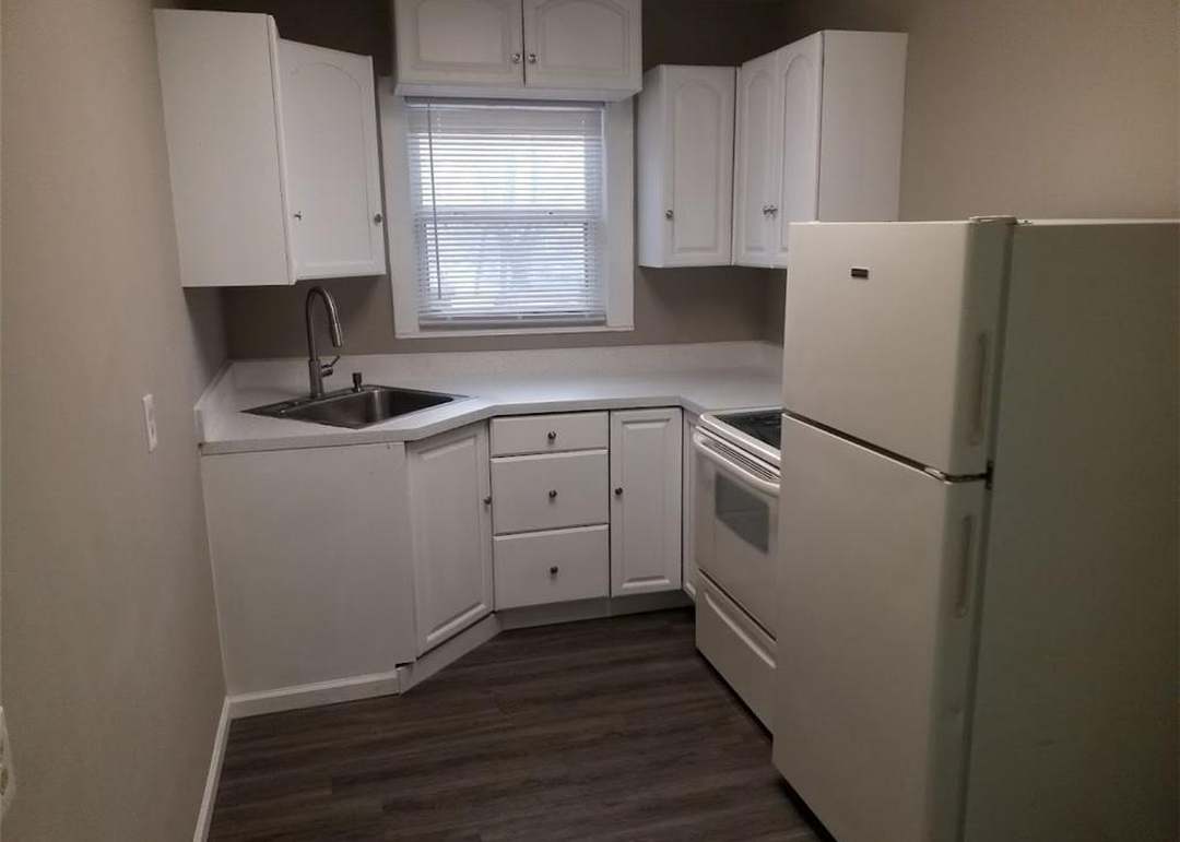 2908 W 75th Street — photo 16