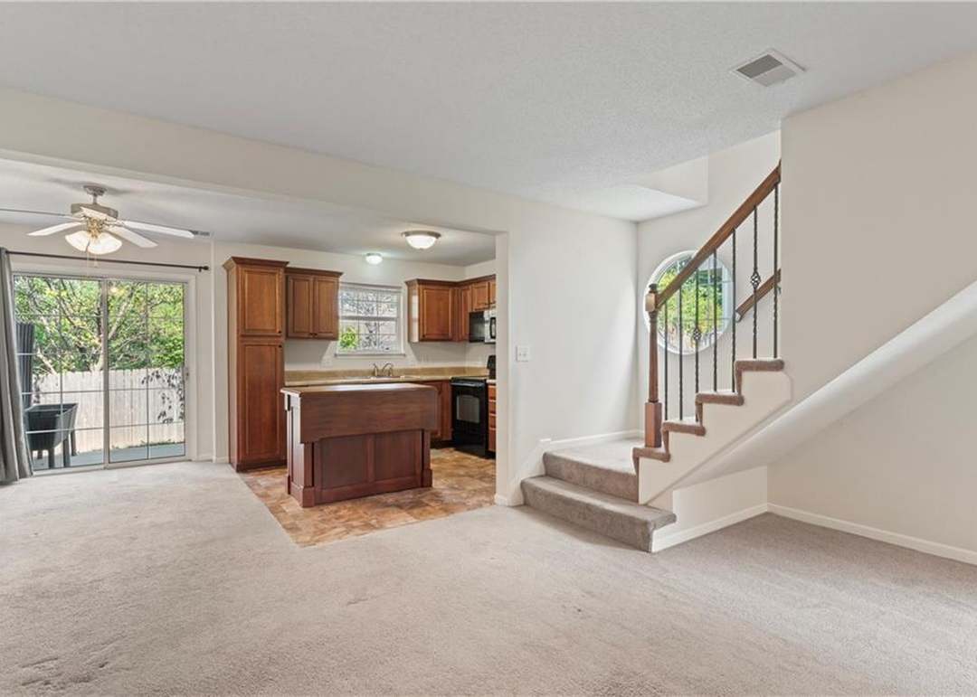 1309 NW Hidden Ridge Circle — photo 15