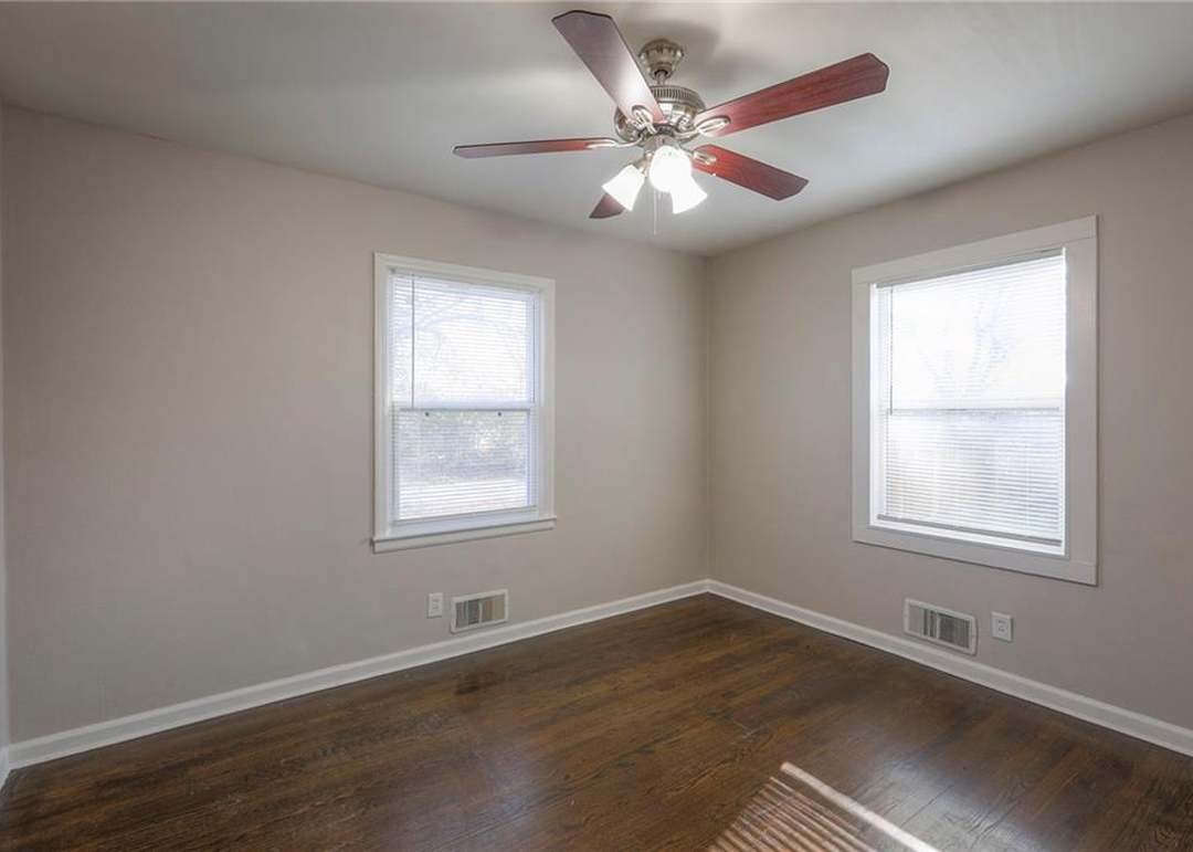 7212 Oxford Avenue — photo 16
