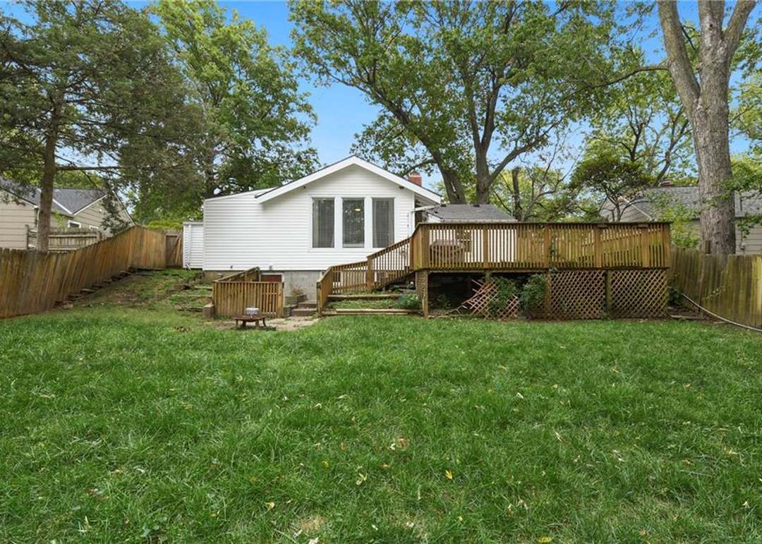 8520 Hiawatha Road — photo 31