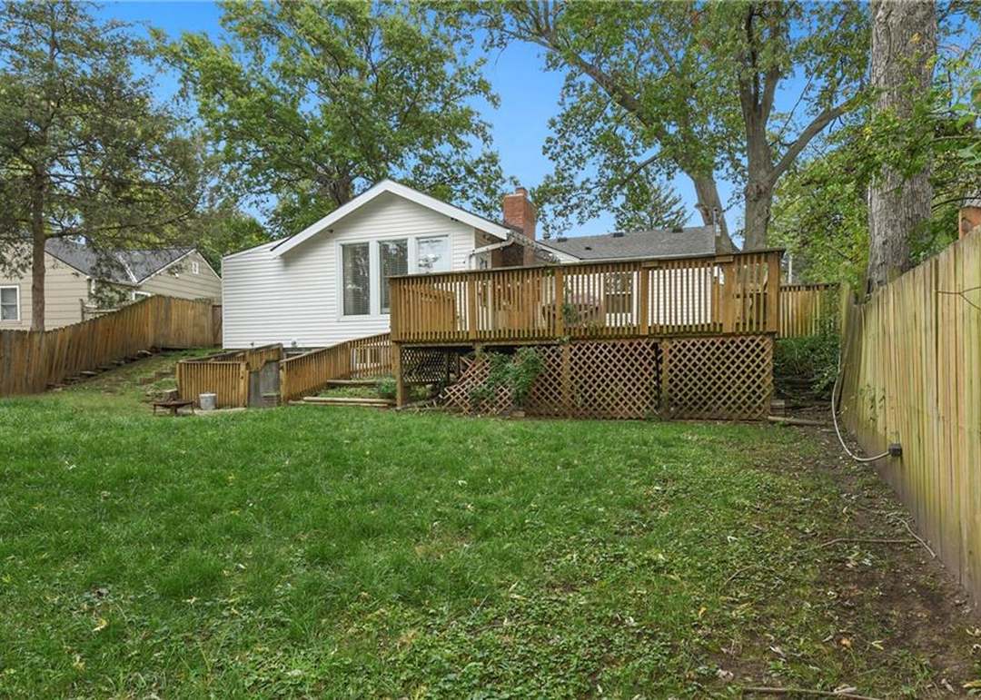 8520 Hiawatha Road — photo 32