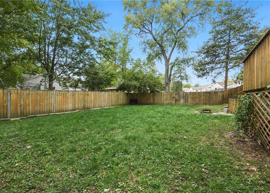 8520 Hiawatha Road — photo 33