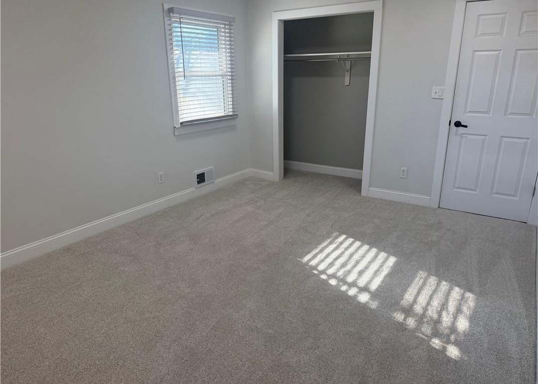12943 Sycamore Avenue — photo 3