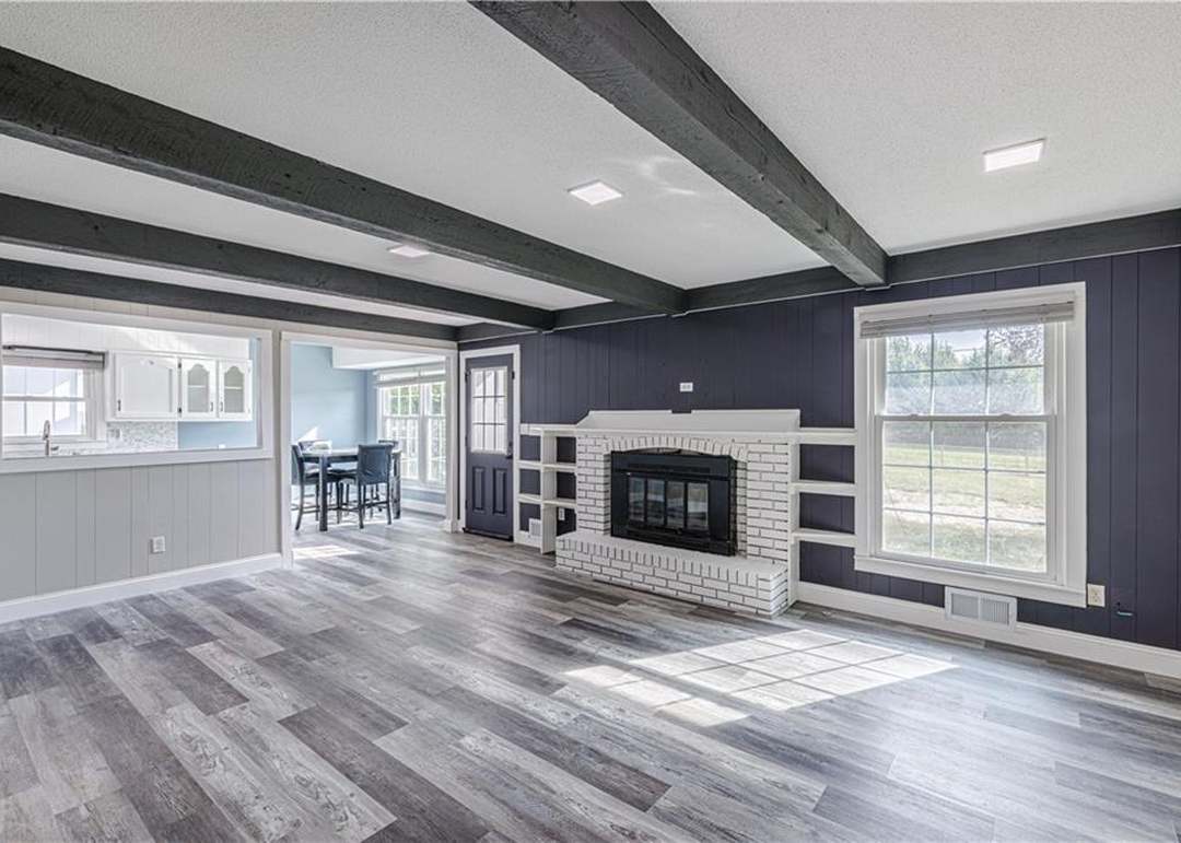 12943 Sycamore Avenue — photo 10