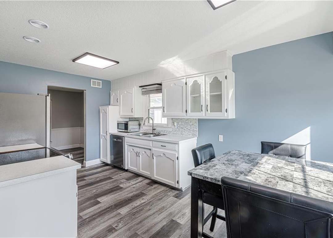 12943 Sycamore Avenue — photo 11