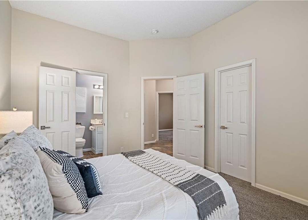 4420 GROVE Street — photo 27