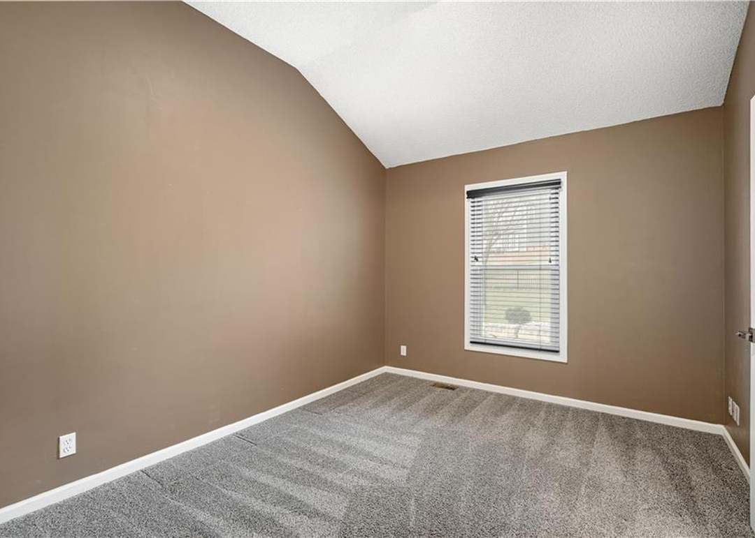 4420 GROVE Street — photo 32