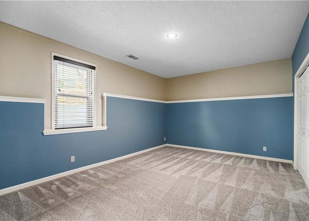 4420 GROVE Street — photo 43