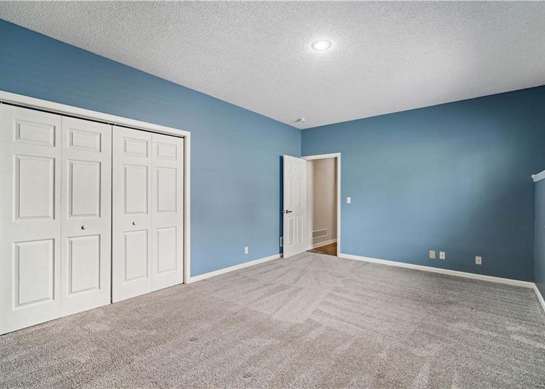 4420 GROVE Street — photo 44
