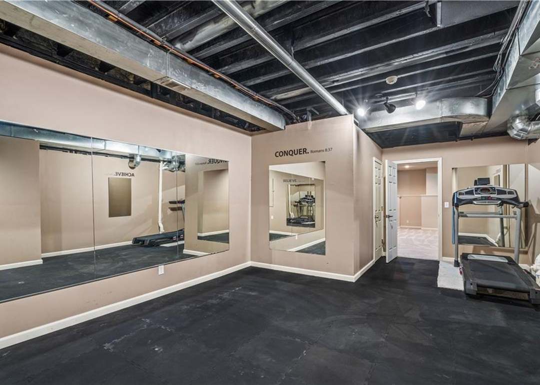 4420 GROVE Street — photo 45