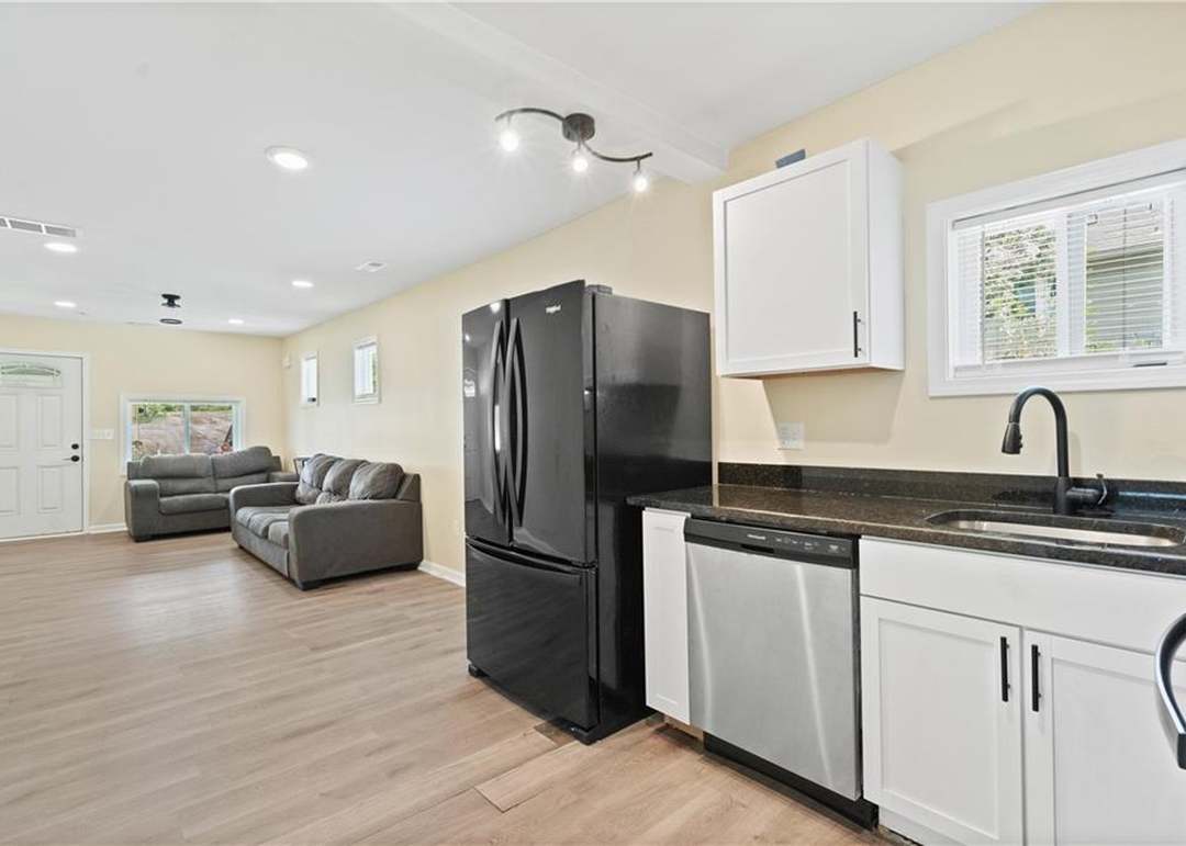 3821 Monroe Avenue — photo 14