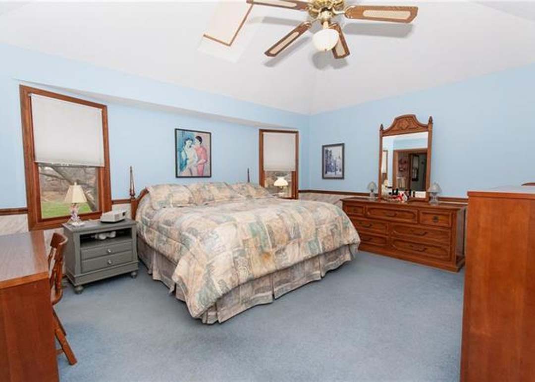 1300 Lee Lane — photo 4