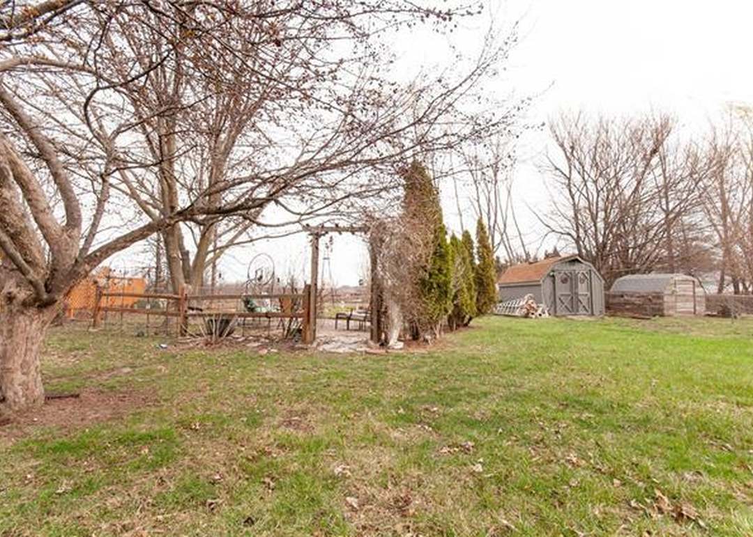 1300 Lee Lane — photo 34