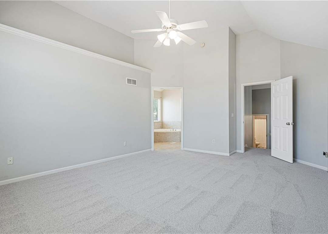 620 SE James Ct — photo 20
