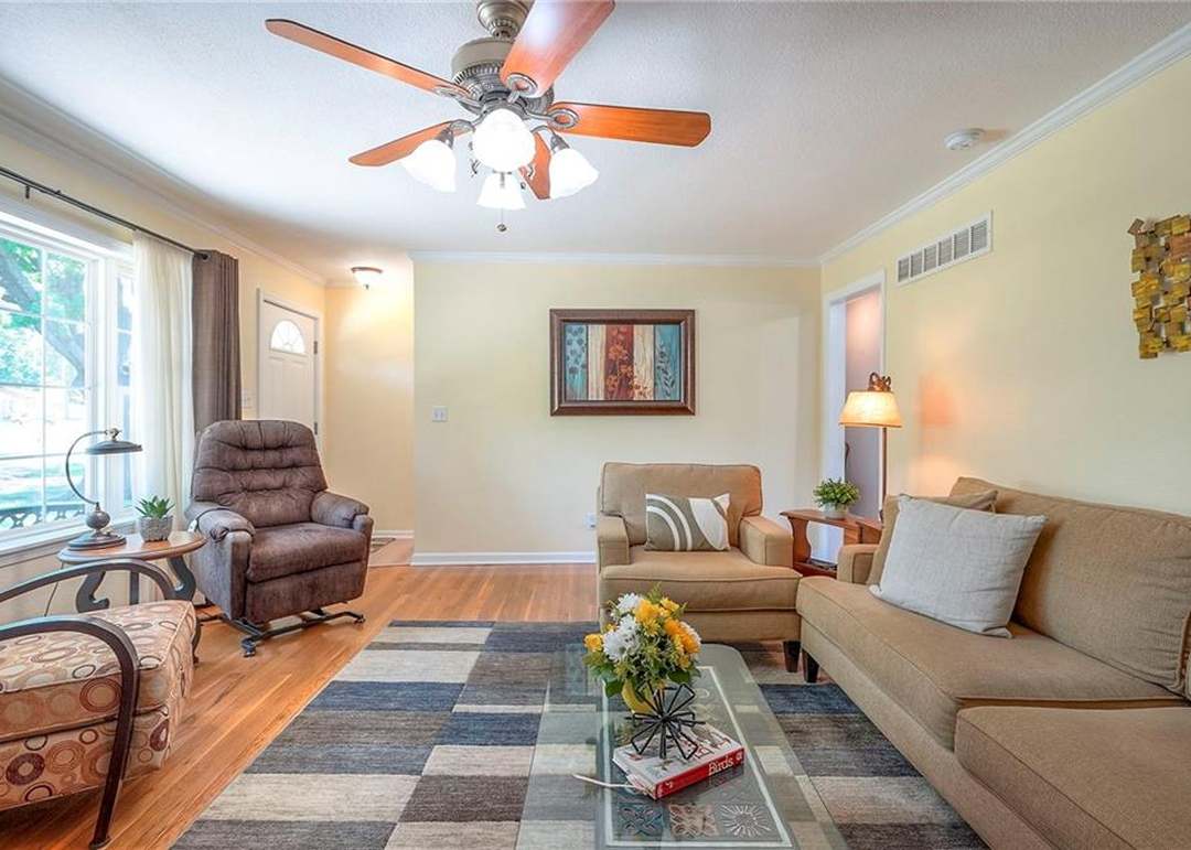 10907 Sharon Lane — photo 12