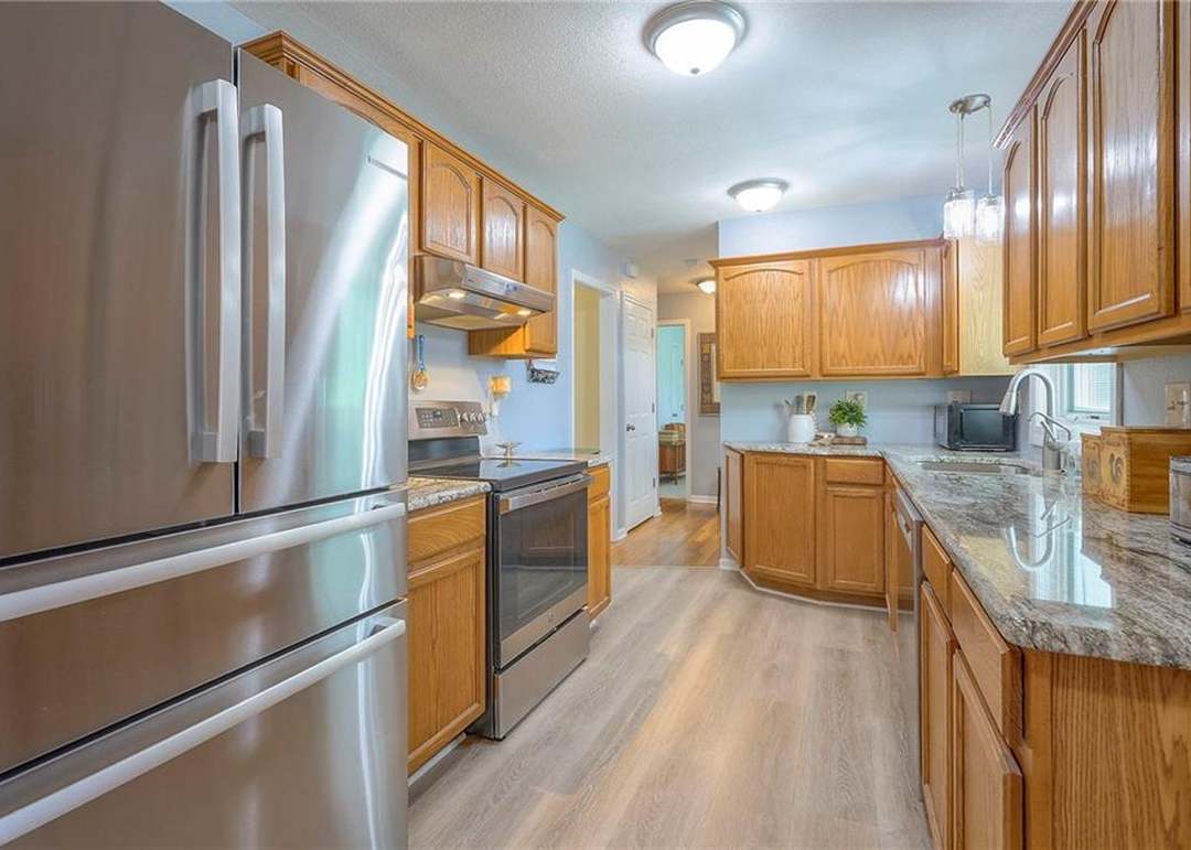 10907 Sharon Lane — photo 15