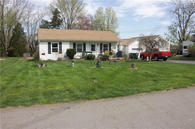 206 Myron Avenue — photo 1