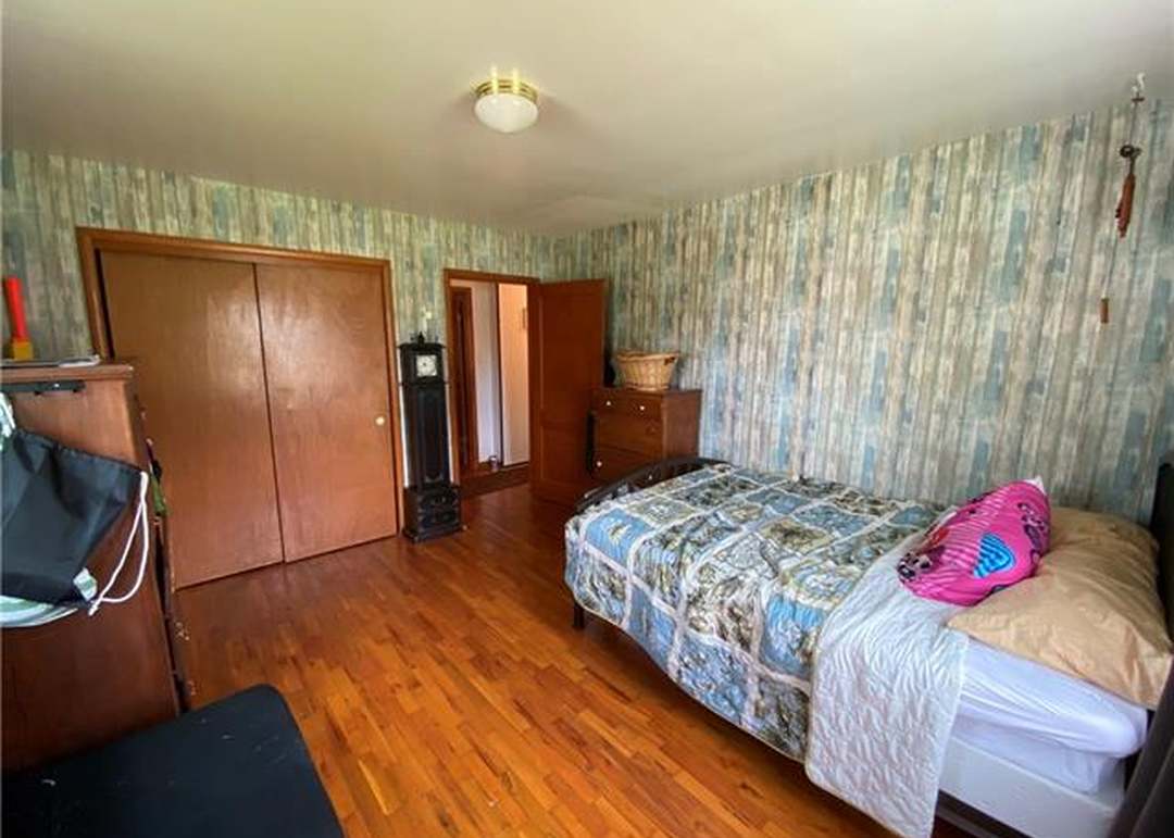 206 Myron Avenue — photo 4