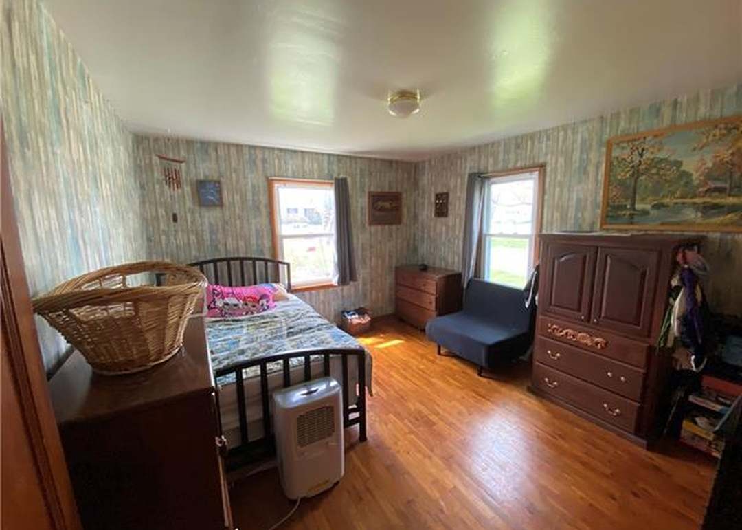 206 Myron Avenue — photo 11