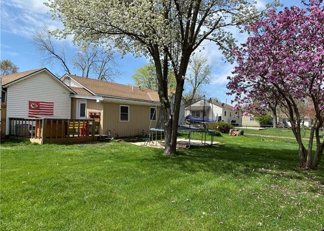 206 Myron Avenue — photo 16
