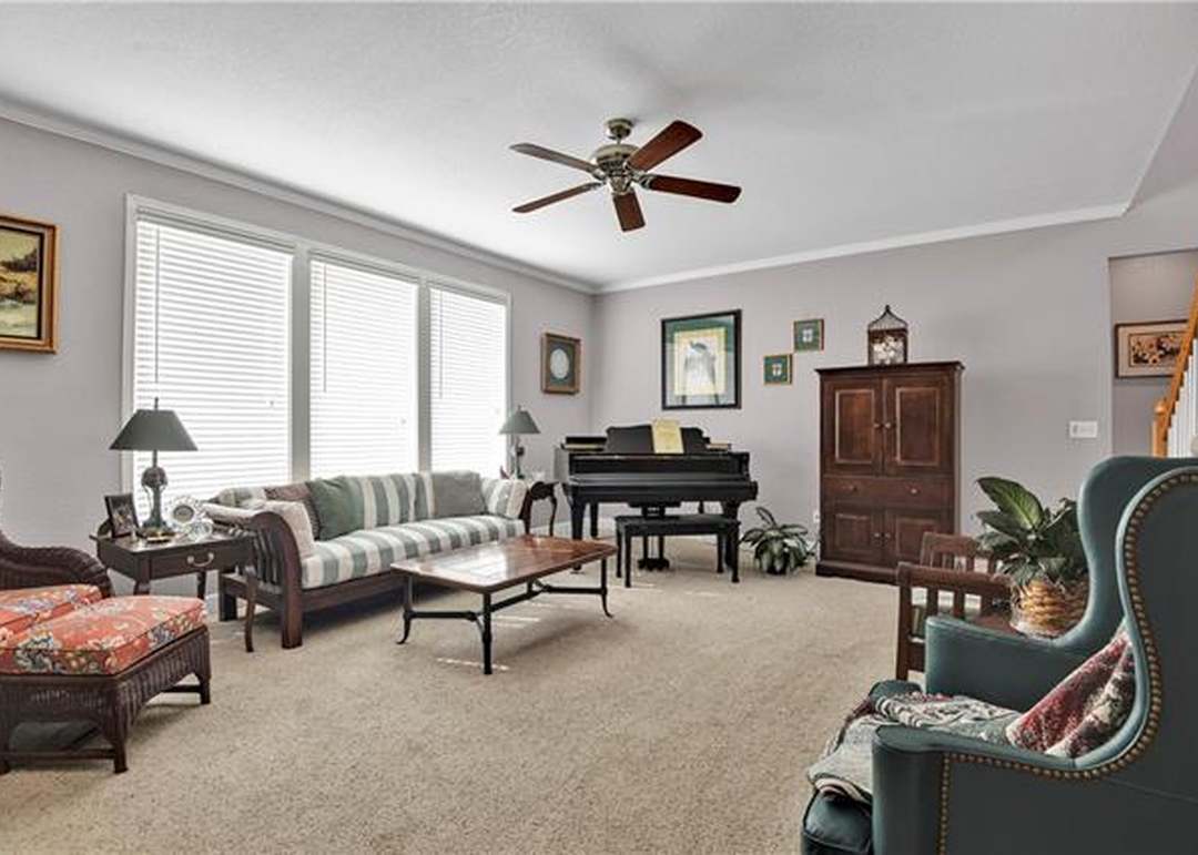 9426 Swarner Drive — photo 3