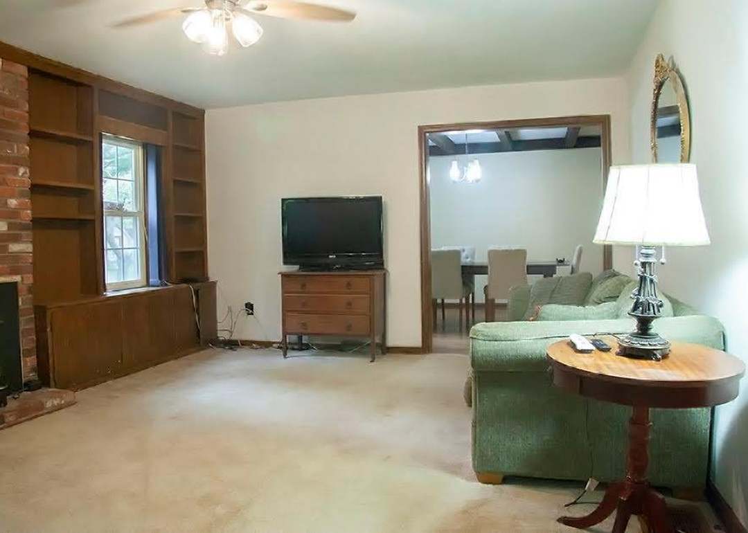 9218 Elm Avenue — photo 29