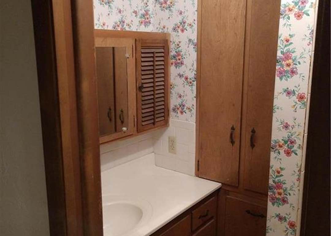 9218 Elm Avenue — photo 39