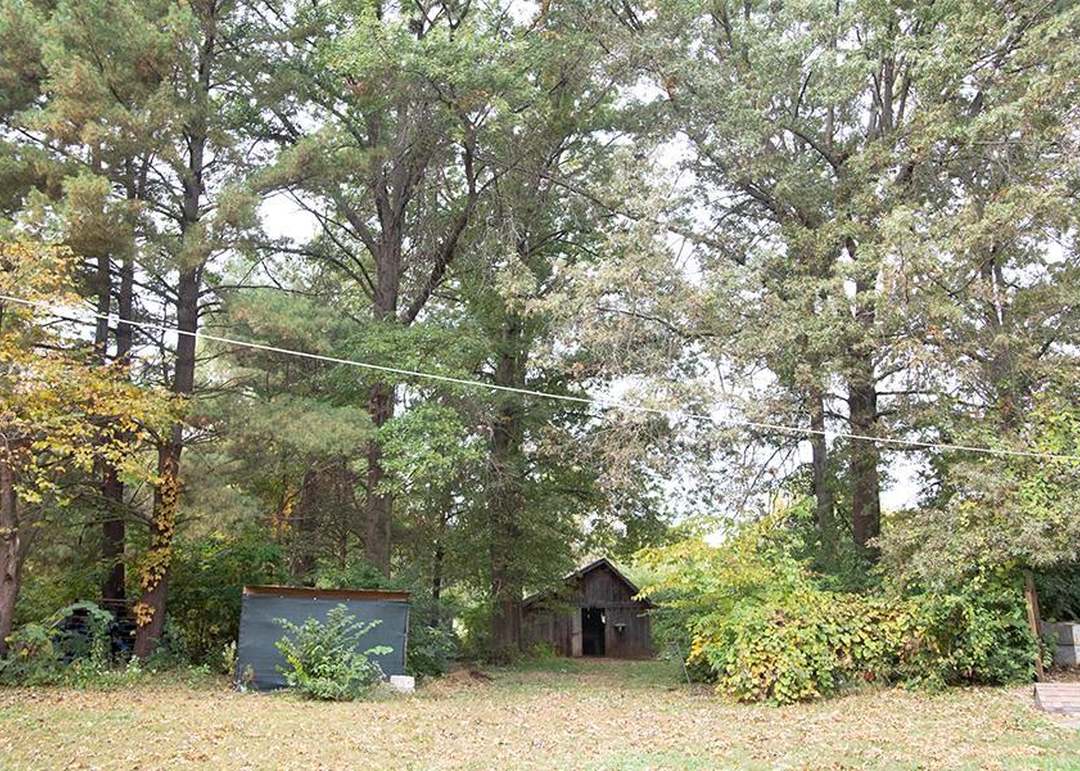 9218 Elm Avenue — photo 68