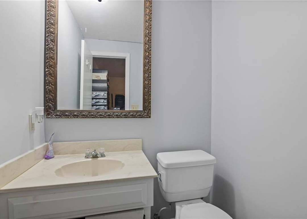 11579 Earnshaw Street — photo 3