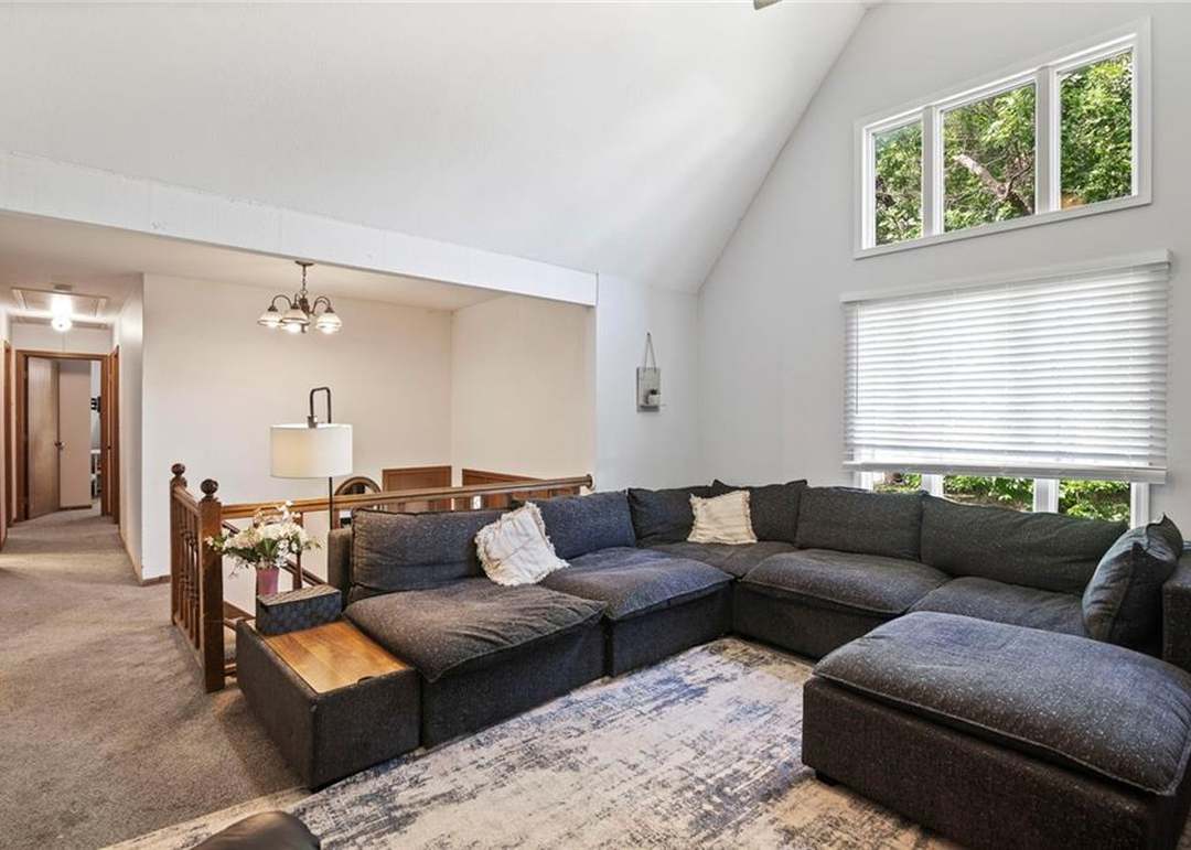 11579 Earnshaw Street — photo 10