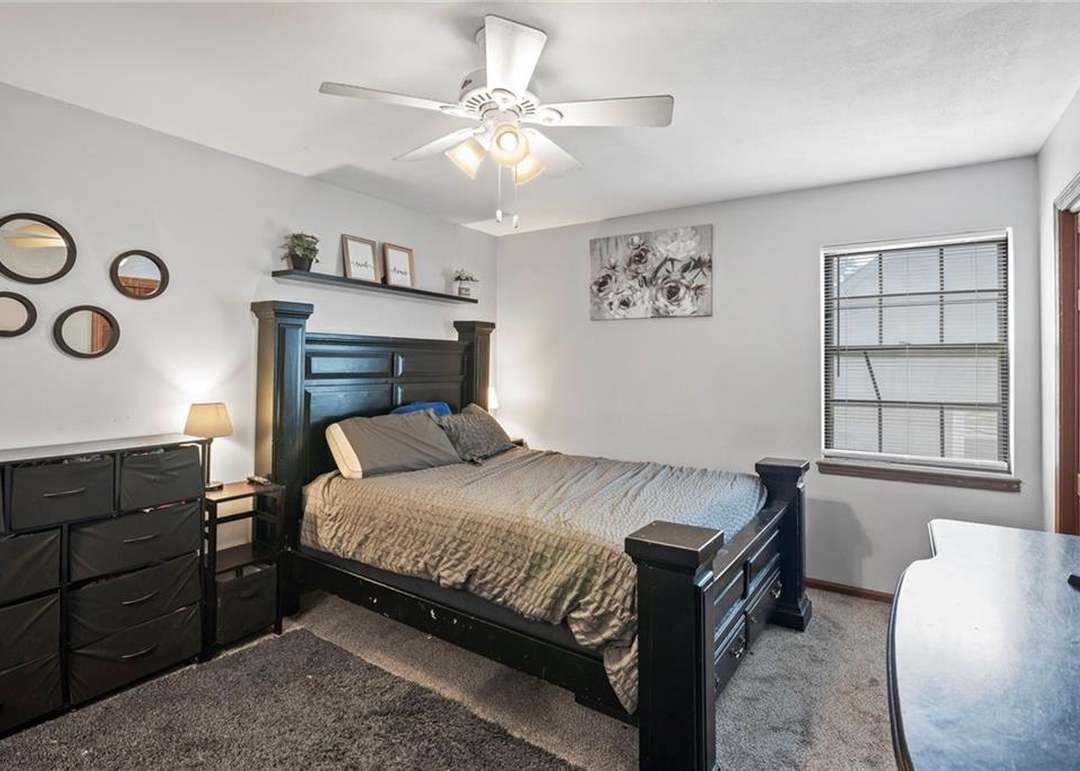 11579 Earnshaw Street — photo 18