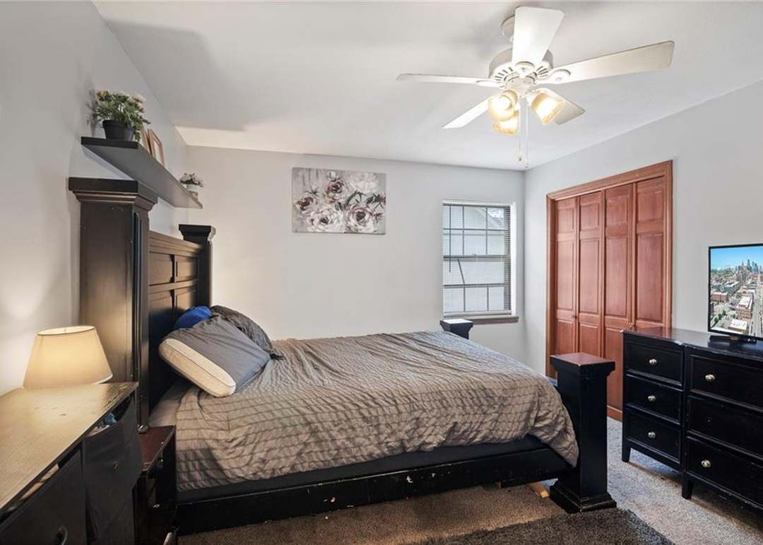 11579 Earnshaw Street — photo 19