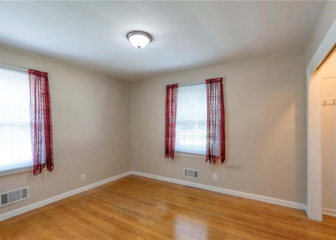 5005 S Woodside Avenue — photo 21