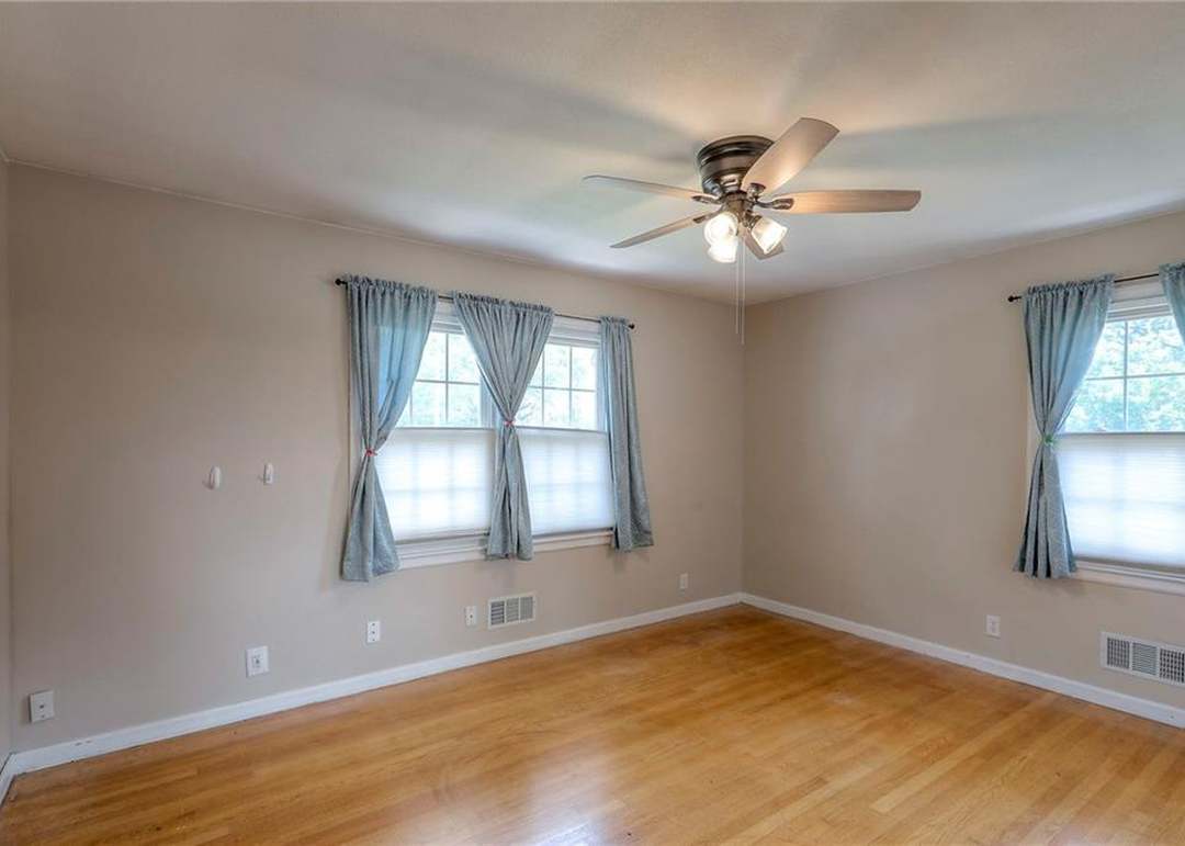 5005 S Woodside Avenue — photo 23