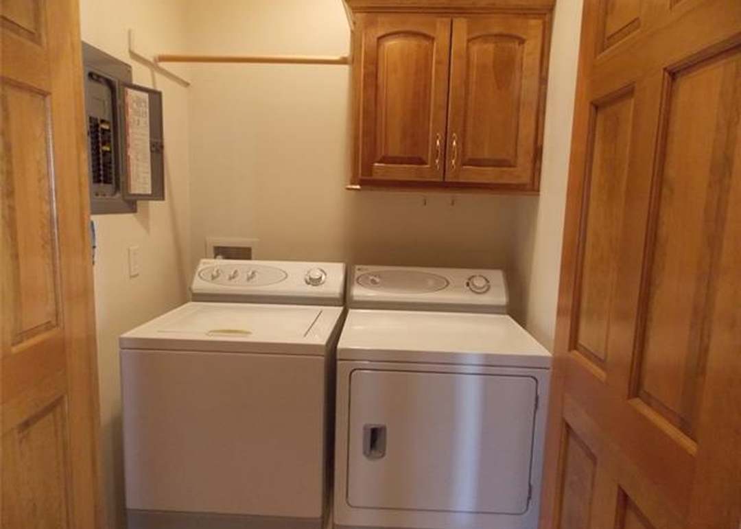8350 Stewart Place — photo 18