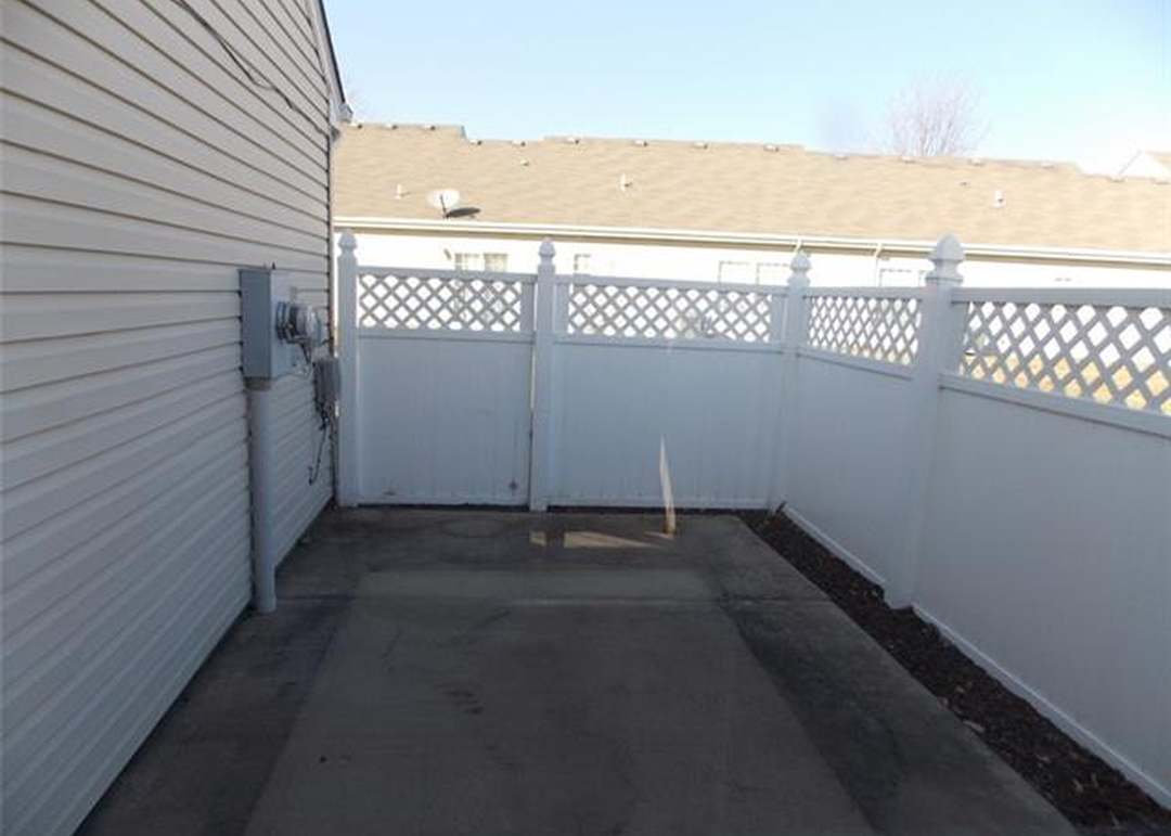 8350 Stewart Place — photo 25