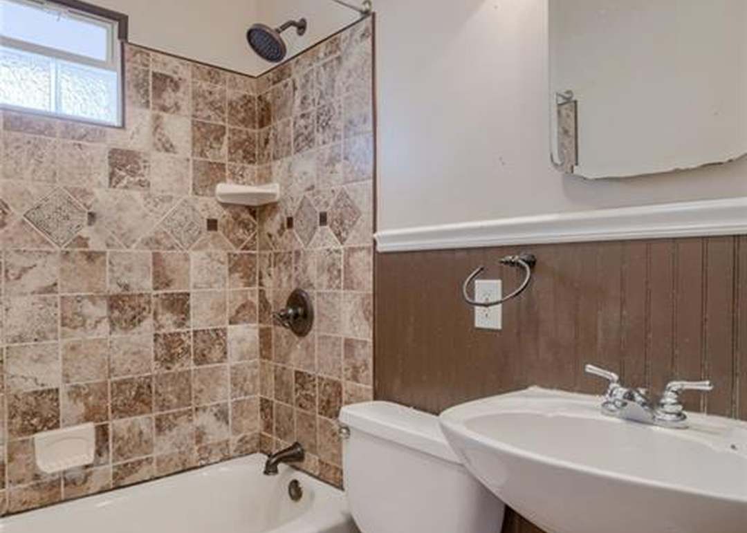 2850 MERSINGTON Avenue — photo 5