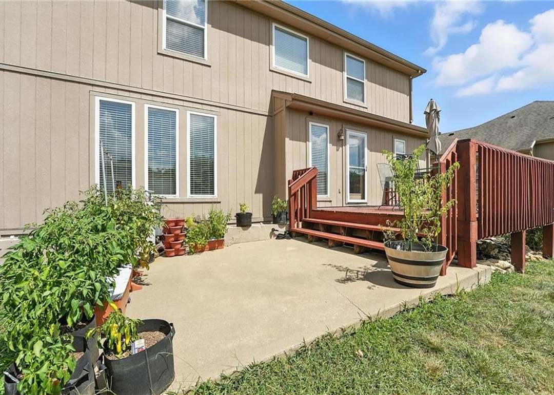 818 N Maple Street — photo 21