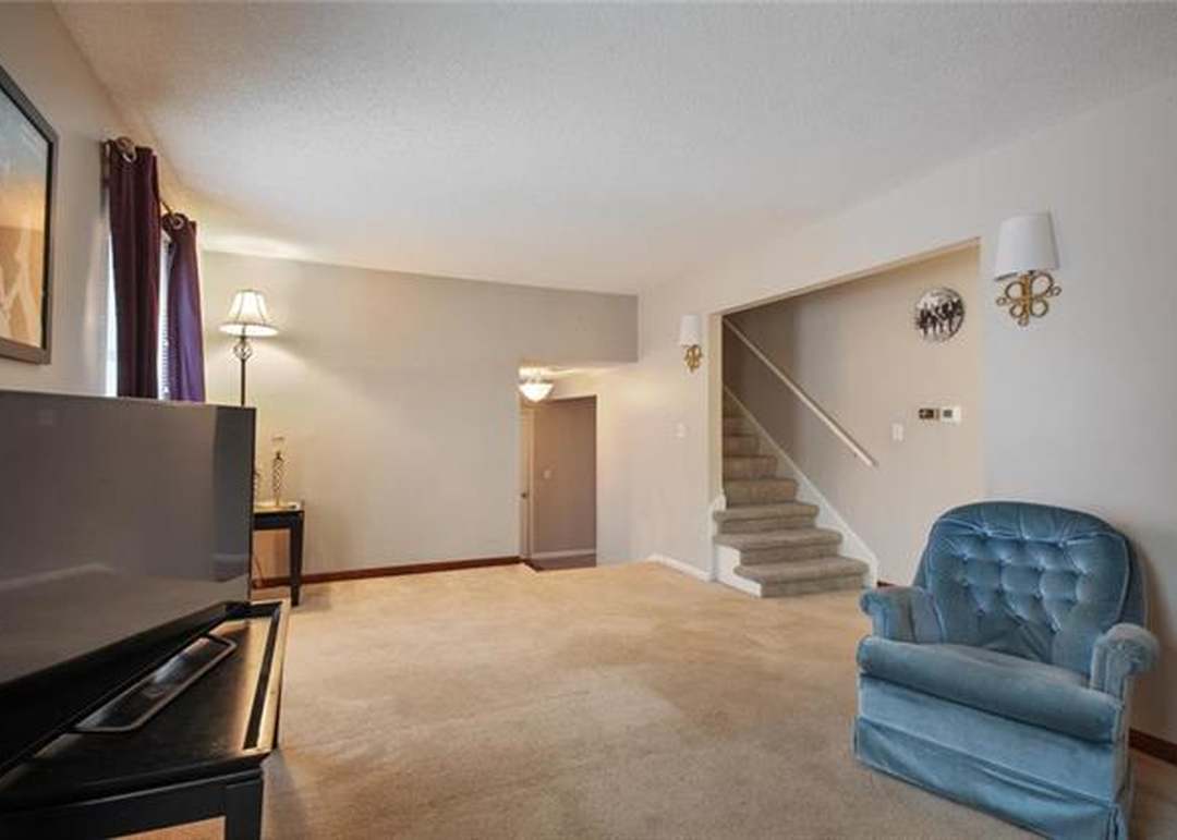 5523 Sutton Avenue — photo 6