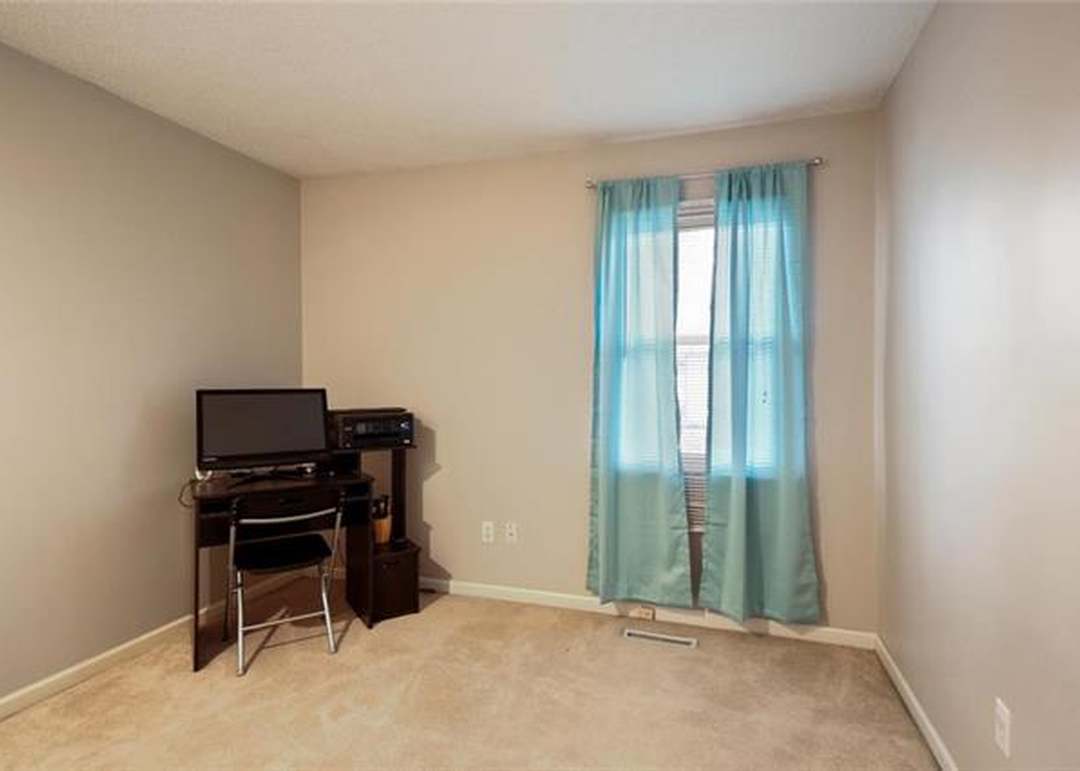 5523 Sutton Avenue — photo 20